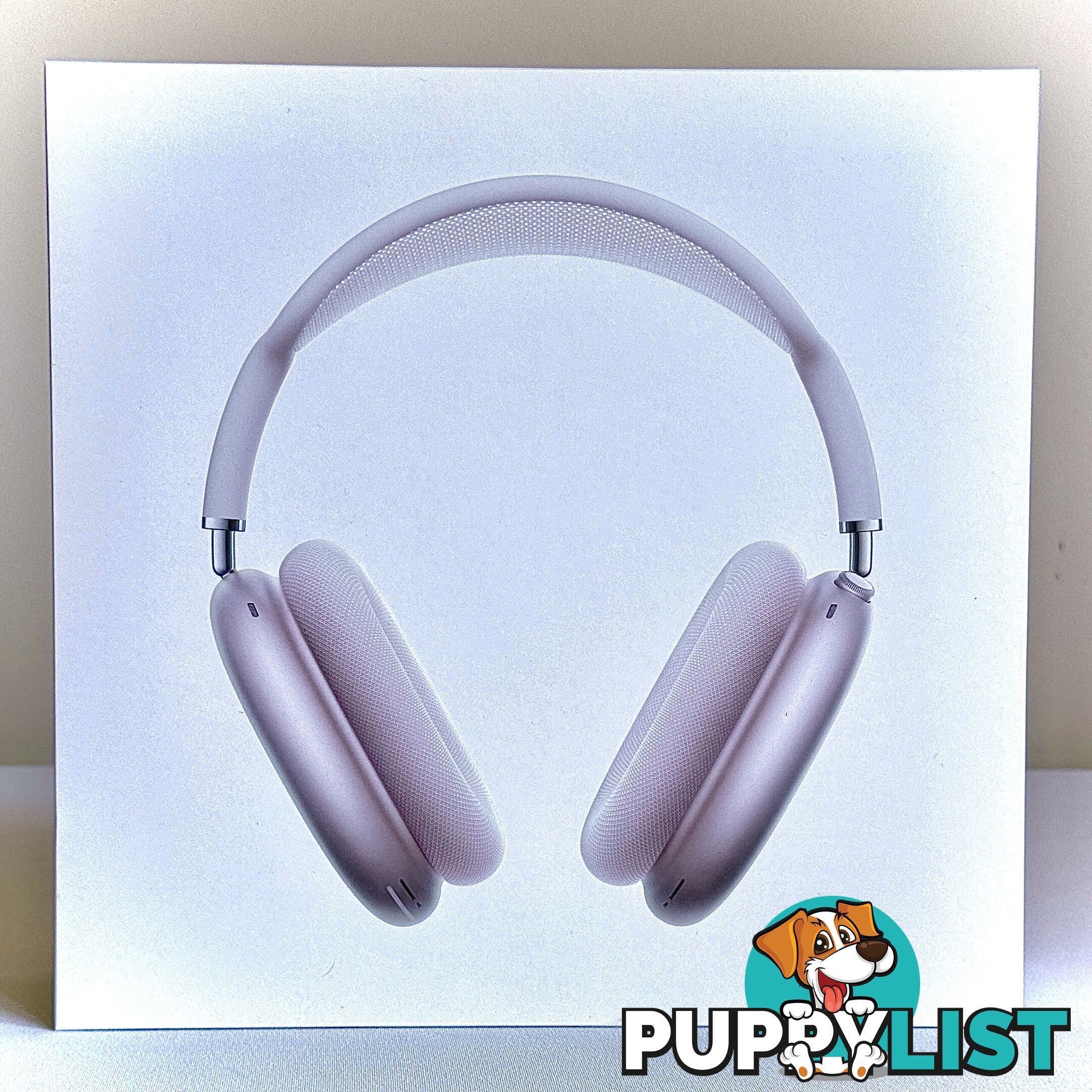 Brand-new Apple Airpods Max Starlight USB-C sealed in box headphones