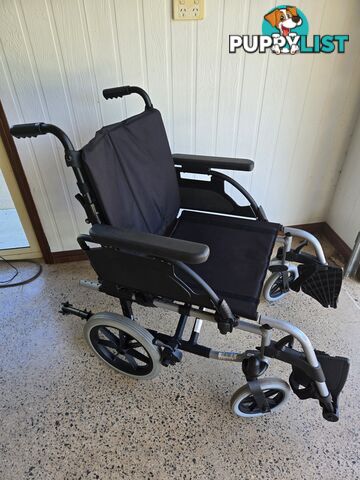 Wheelchair - Breezy BasiX 2 lightweight folding wheelchair