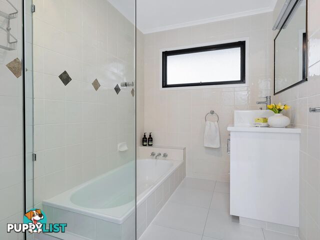 3 Mabb Street Kenmore QLD 4069