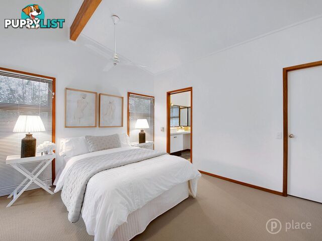 12 Tamarix Street Chapel Hill QLD 4069