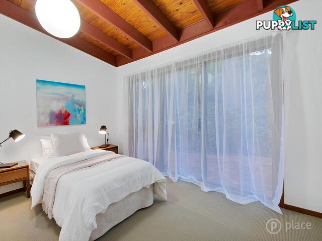 12 Tamarix Street Chapel Hill QLD 4069