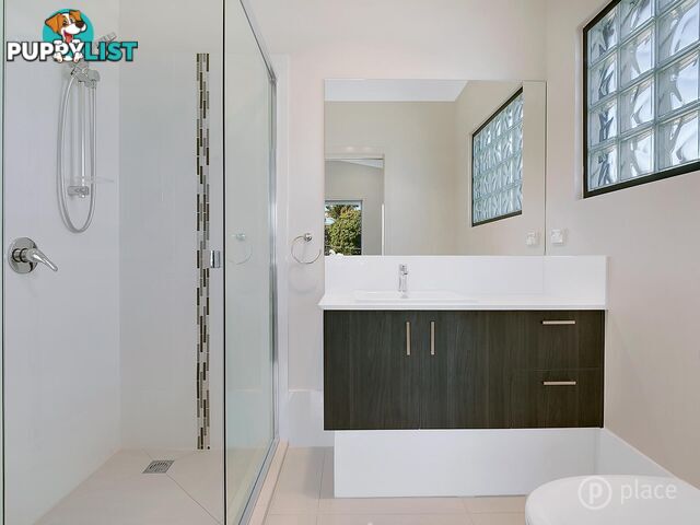 2 12 Probyn Street Corinda QLD 4075