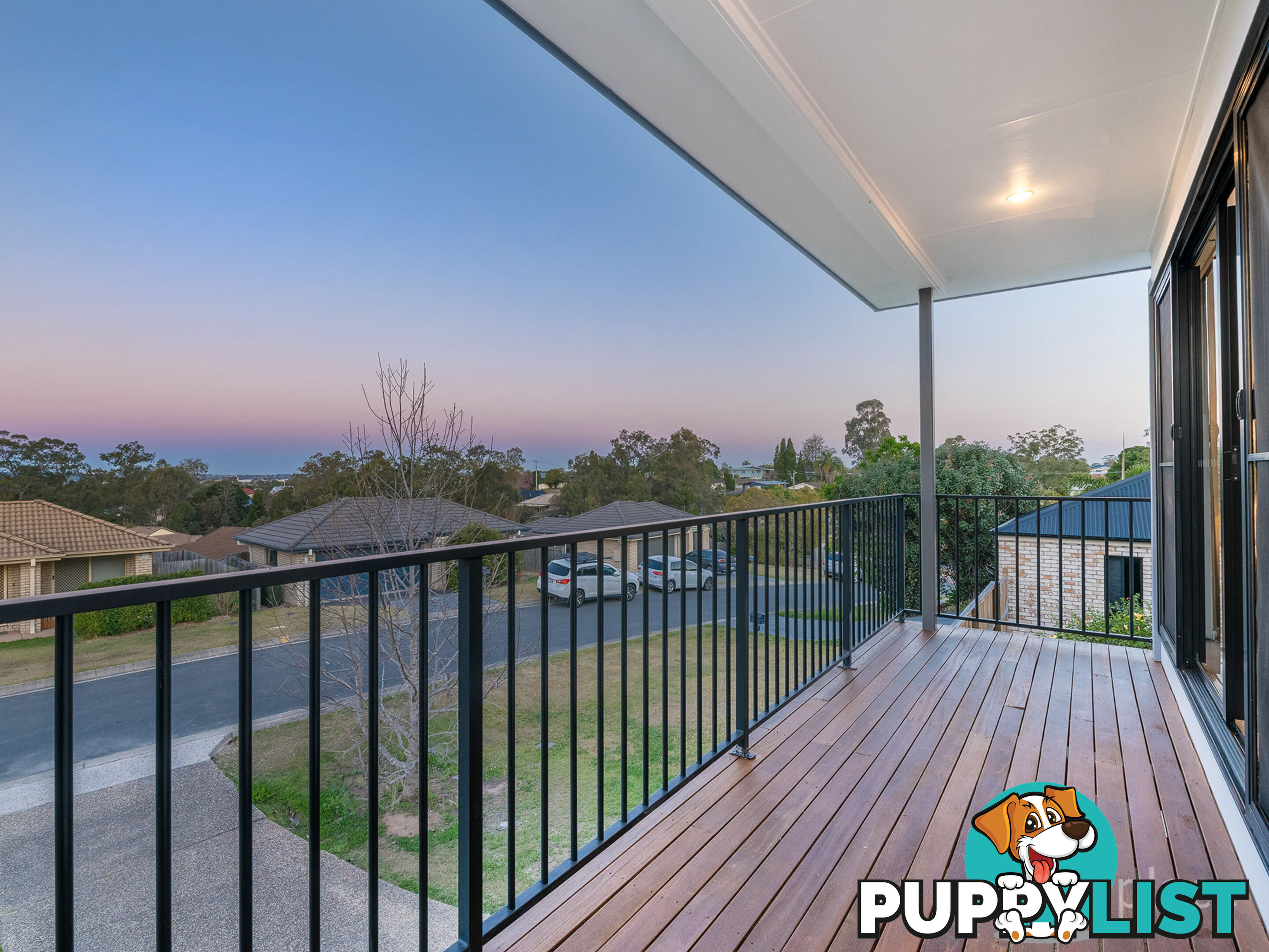 6 York Close Oxley QLD 4075
