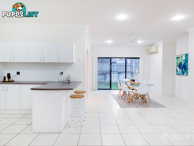 6 York Close Oxley QLD 4075