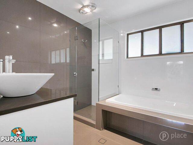 7 Star Place Chapel Hill QLD 4069