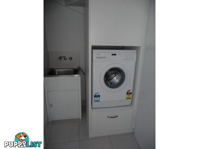 1 9 Dawn Street ROCKLEA QLD 4106