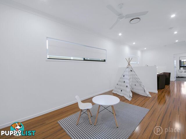17 Irwin Terrace Oxley QLD 4075