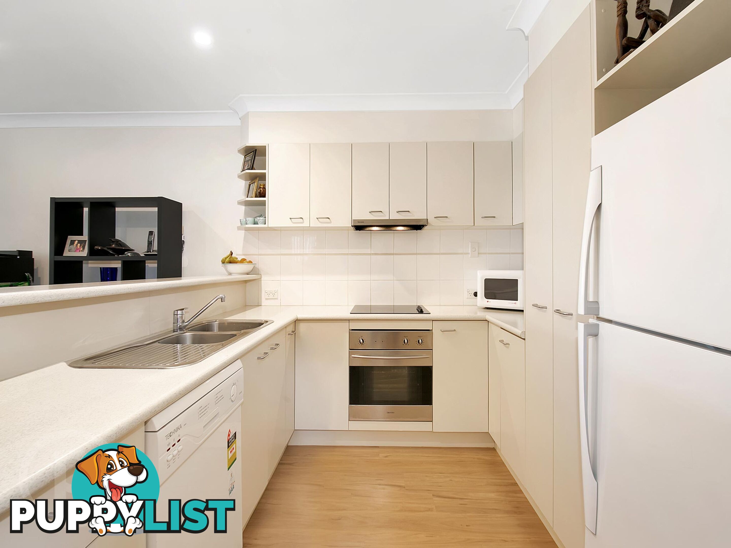 38 300 Cliveden Avenue Corinda QLD 4075