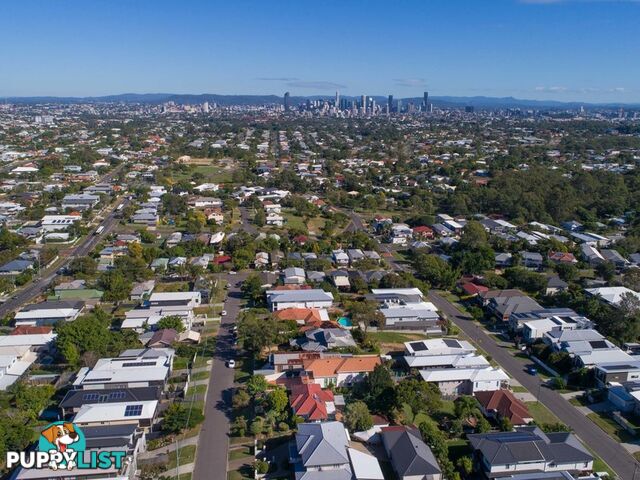 32 Brisbane Avenue Camp Hill QLD 4152