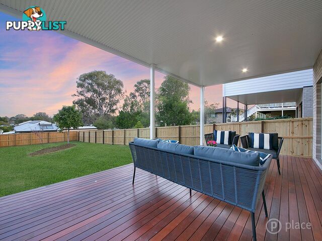 19 Irwin Tce Oxley QLD 4075