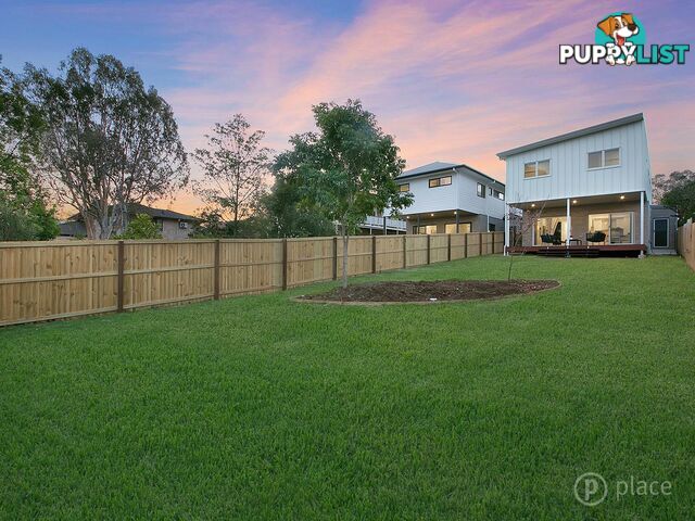 19 Irwin Tce Oxley QLD 4075