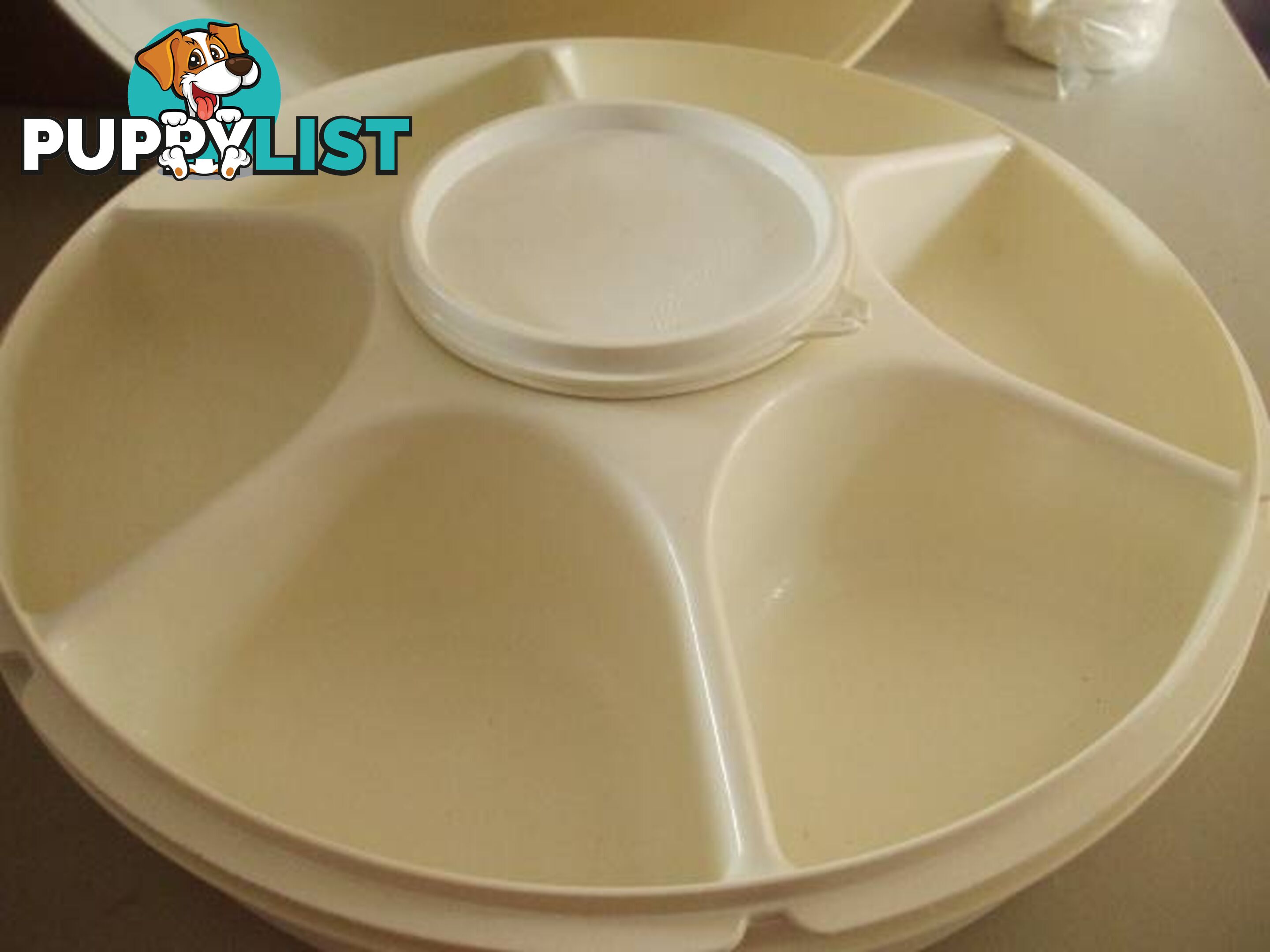 Tupperware Seven Serving Bowl with Lid and Ice Base