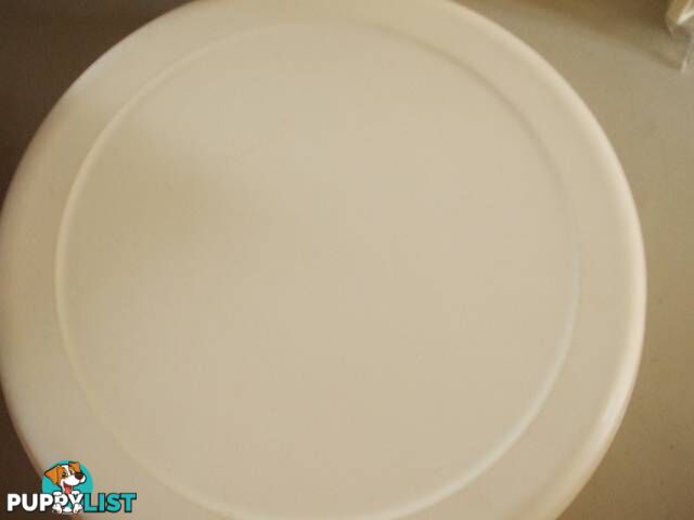 Tupperware Seven Serving Bowl with Lid and Ice Base