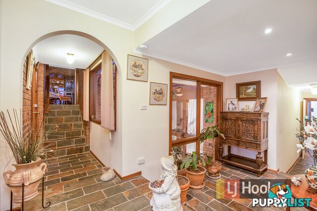 86 John Fawkner Drive ENDEAVOUR HILLS VIC 3802