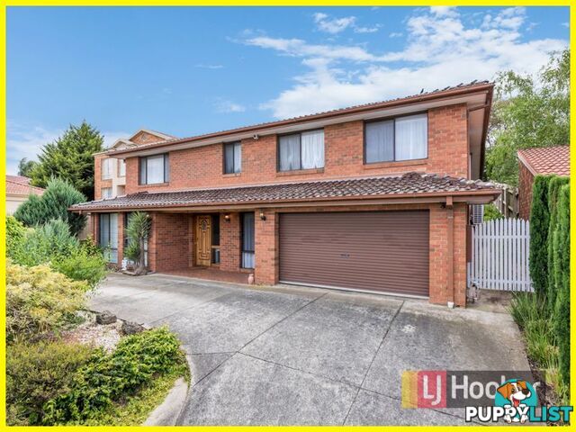 16 Lawson Way ENDEAVOUR HILLS VIC 3802