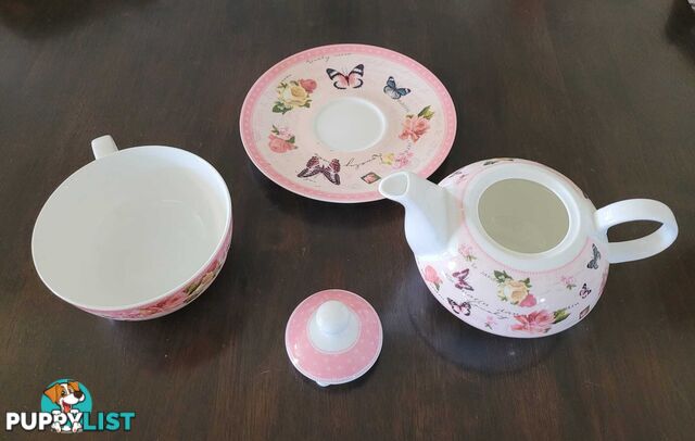 Ashdene tea for one set - never used