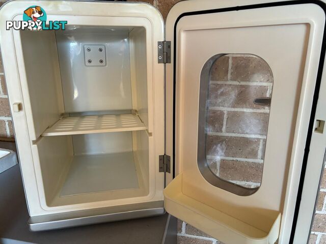 15L Thermoelectric Cooler & Warmer Mini Fridge