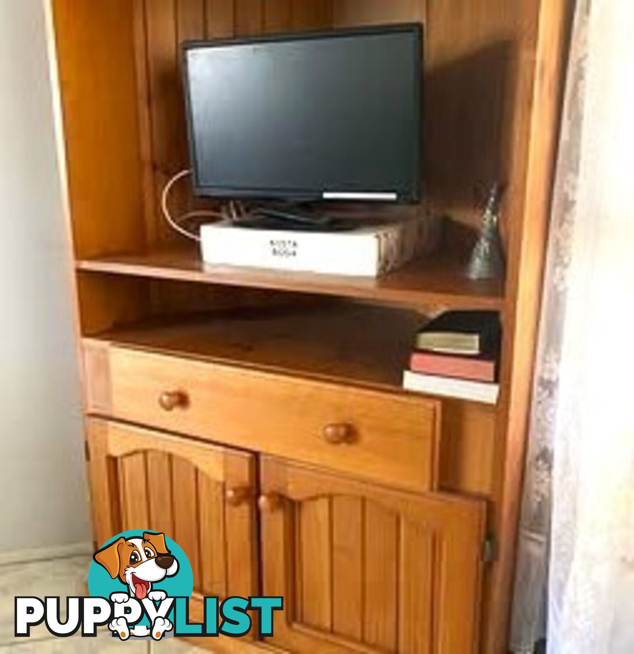 Solid Pine TV Corner Unit with Storage – Rustic Charm