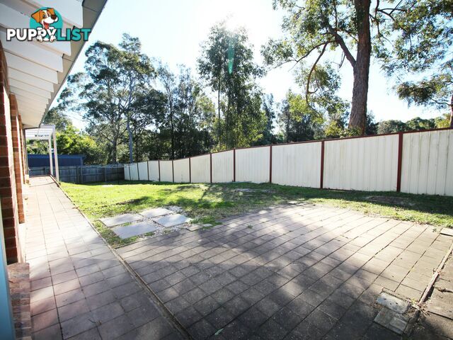 4 Sawyer Close GREEN POINT NSW 2251