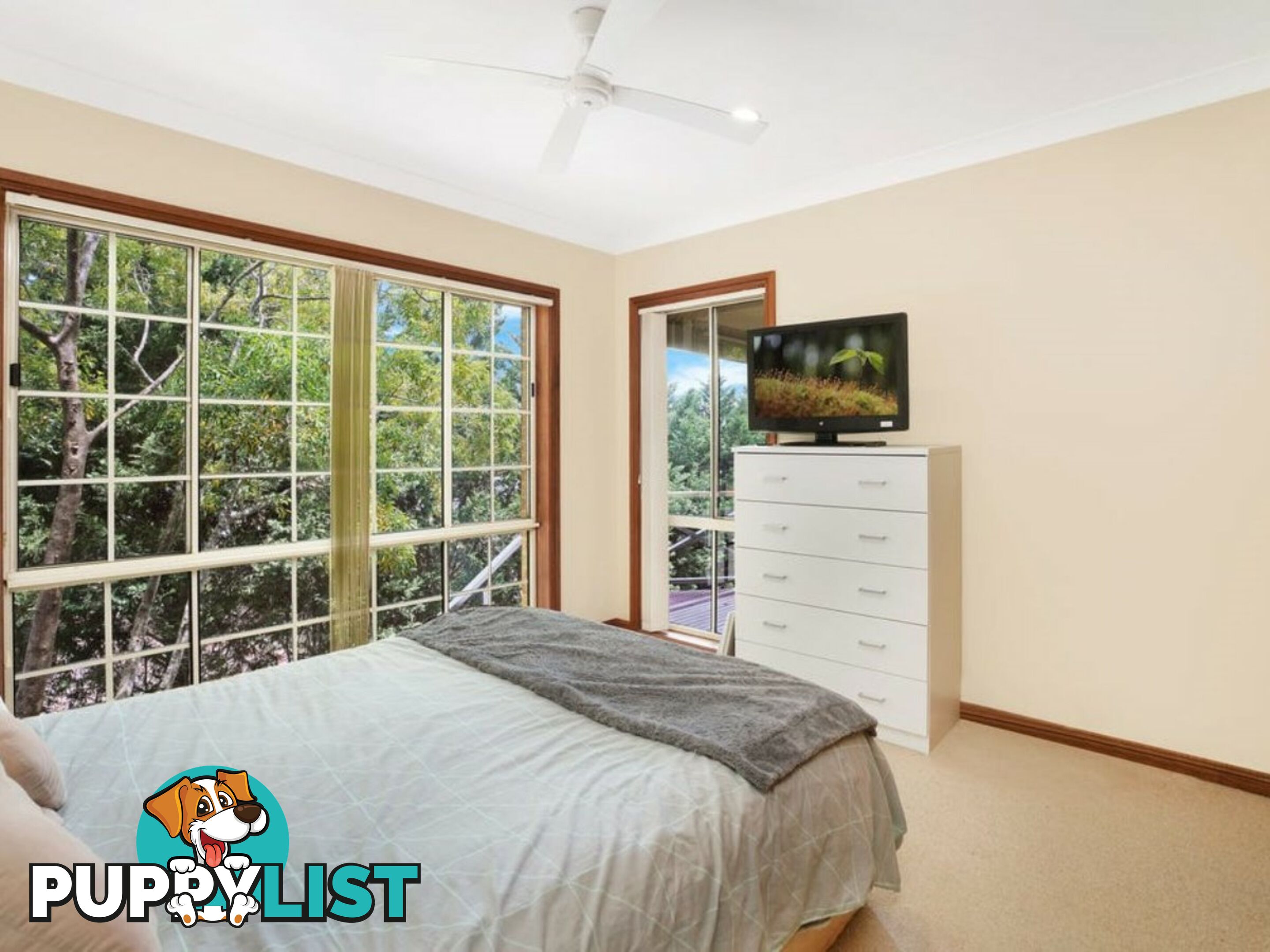 327A Avoca Drive GREEN POINT NSW 2251