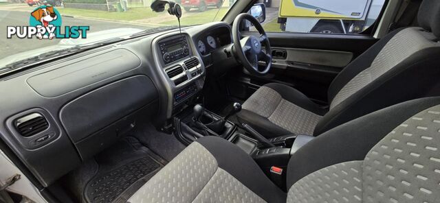 2013 Nissan Navara ST-R D22 Manual 4x4 S5 Dual Cab