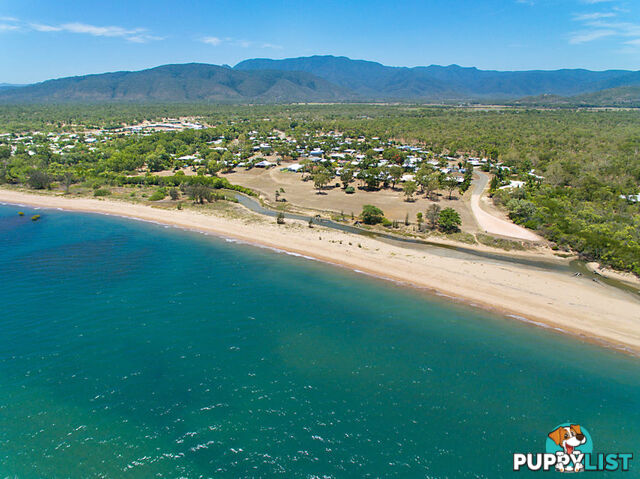 28 Beach Crt at 129 Mystic Ave BALGAL BEACH QLD 4816