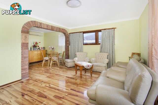 267 Northcliffe Drive BERKELEY NSW 2506