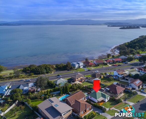 65 Grand View Parade LAKE HEIGHTS NSW 2502