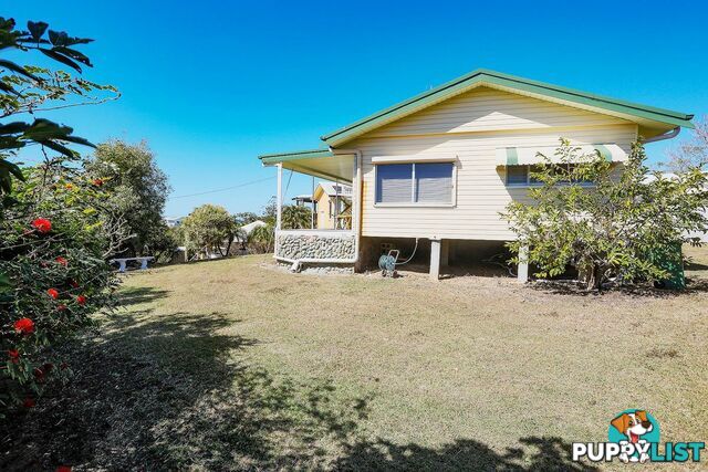 10 Antoney Lane SARINA BEACH QLD 4737