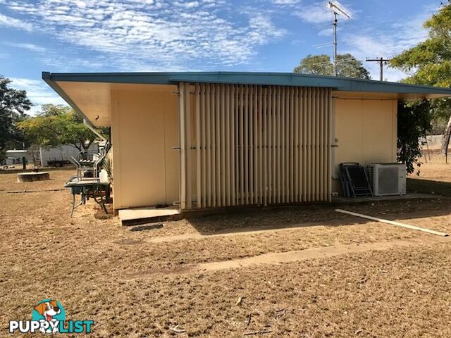 5 Waverley Street ST LAWRENCE QLD 4707