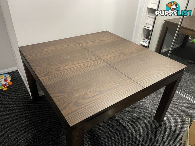 Board game table/Dining table
