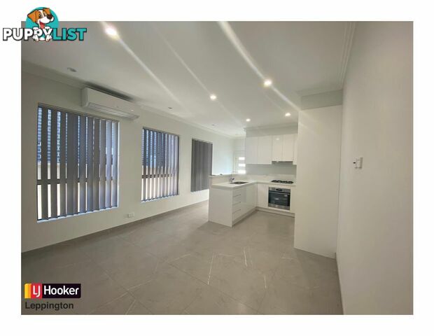 16a Peronne Road EDMONDSON PARK NSW 2174