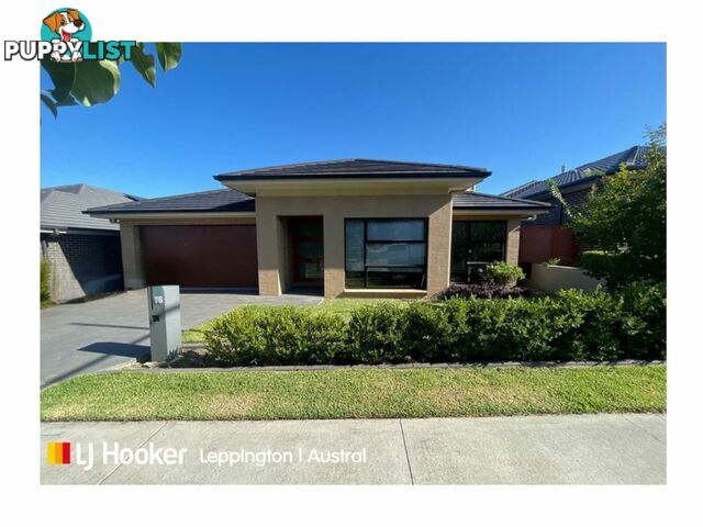 16 Larkham Street ORAN PARK NSW 2570