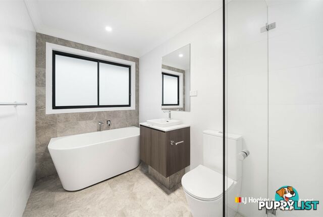 2 Seville Way GREGORY HILLS NSW 2557