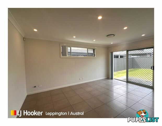 17 Wollohan Avenue DENHAM COURT NSW 2565