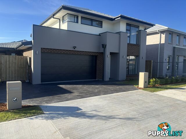 18A Massey Street ORAN PARK NSW 2570