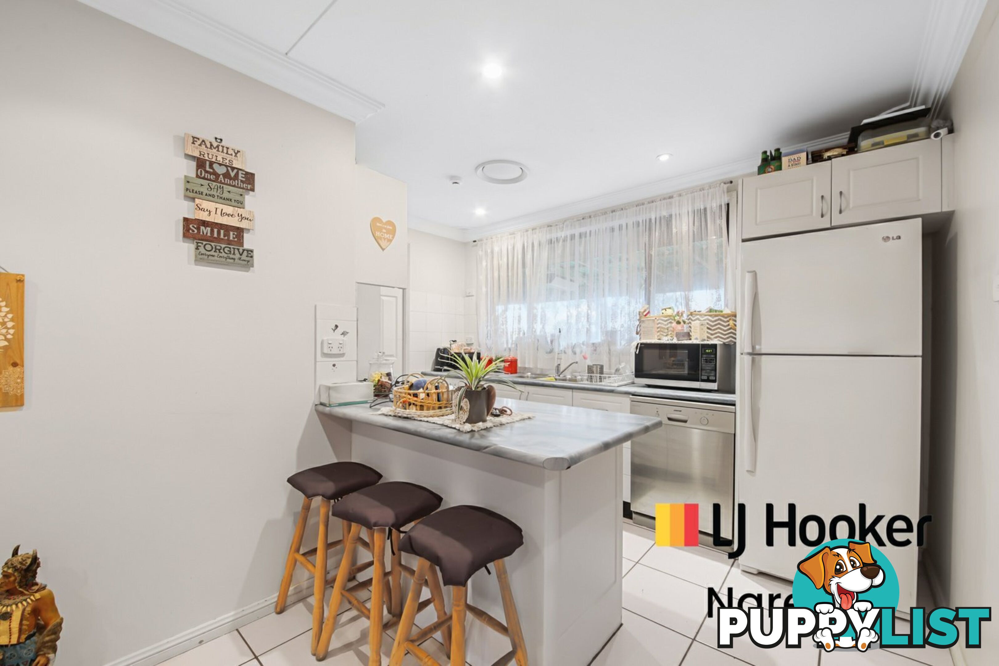 7 Lignite Place EAGLE VALE NSW 2558