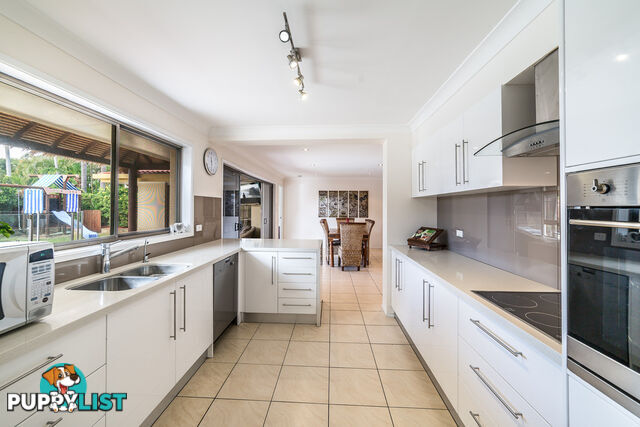 35 Forster Avenue SORRENTO QLD 4217