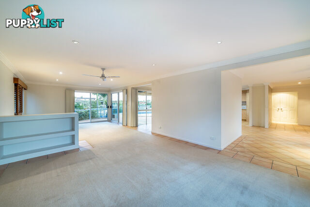 3 Chale Court BUNDALL QLD 4217