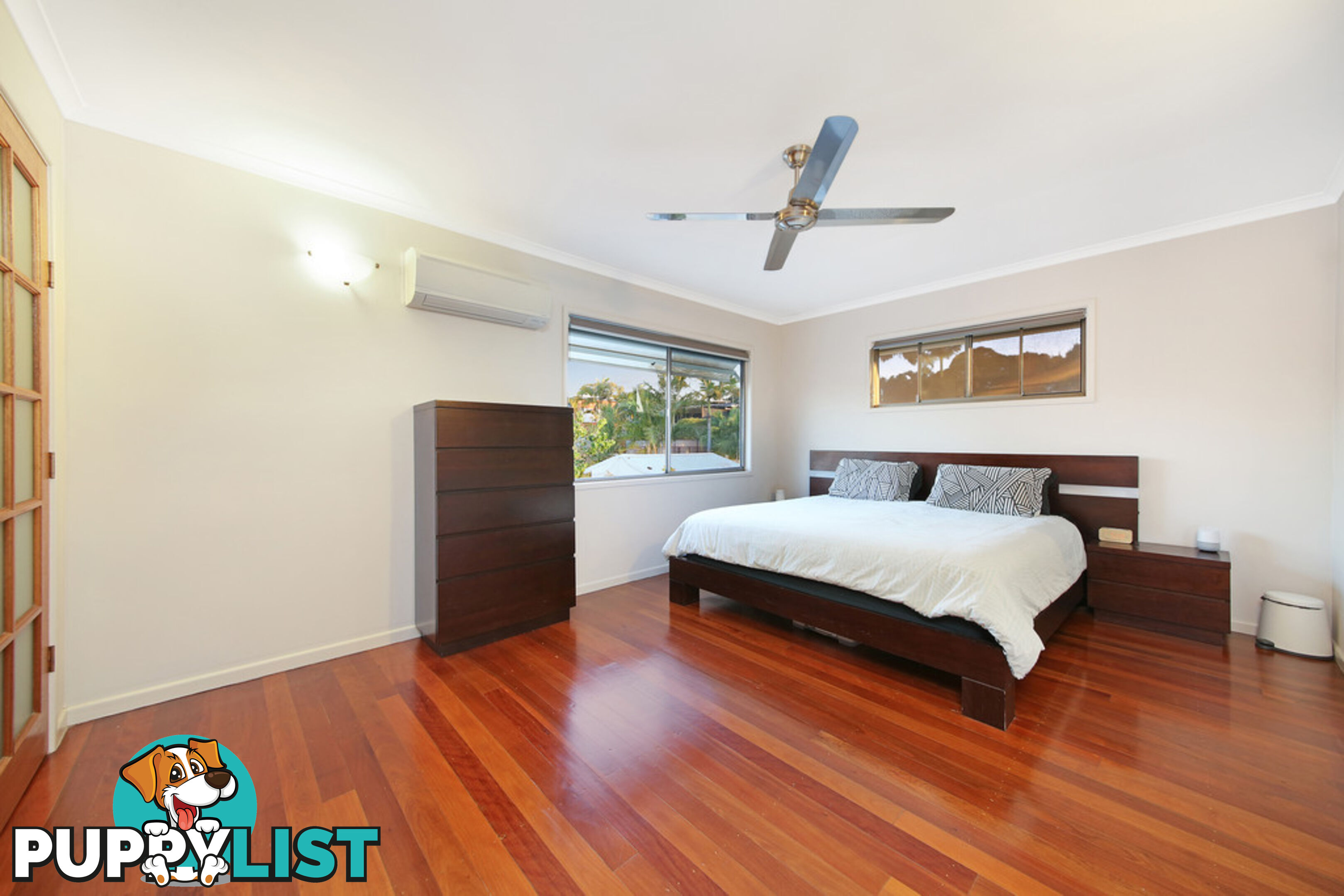 22 Saltash Street LABRADOR QLD 4215