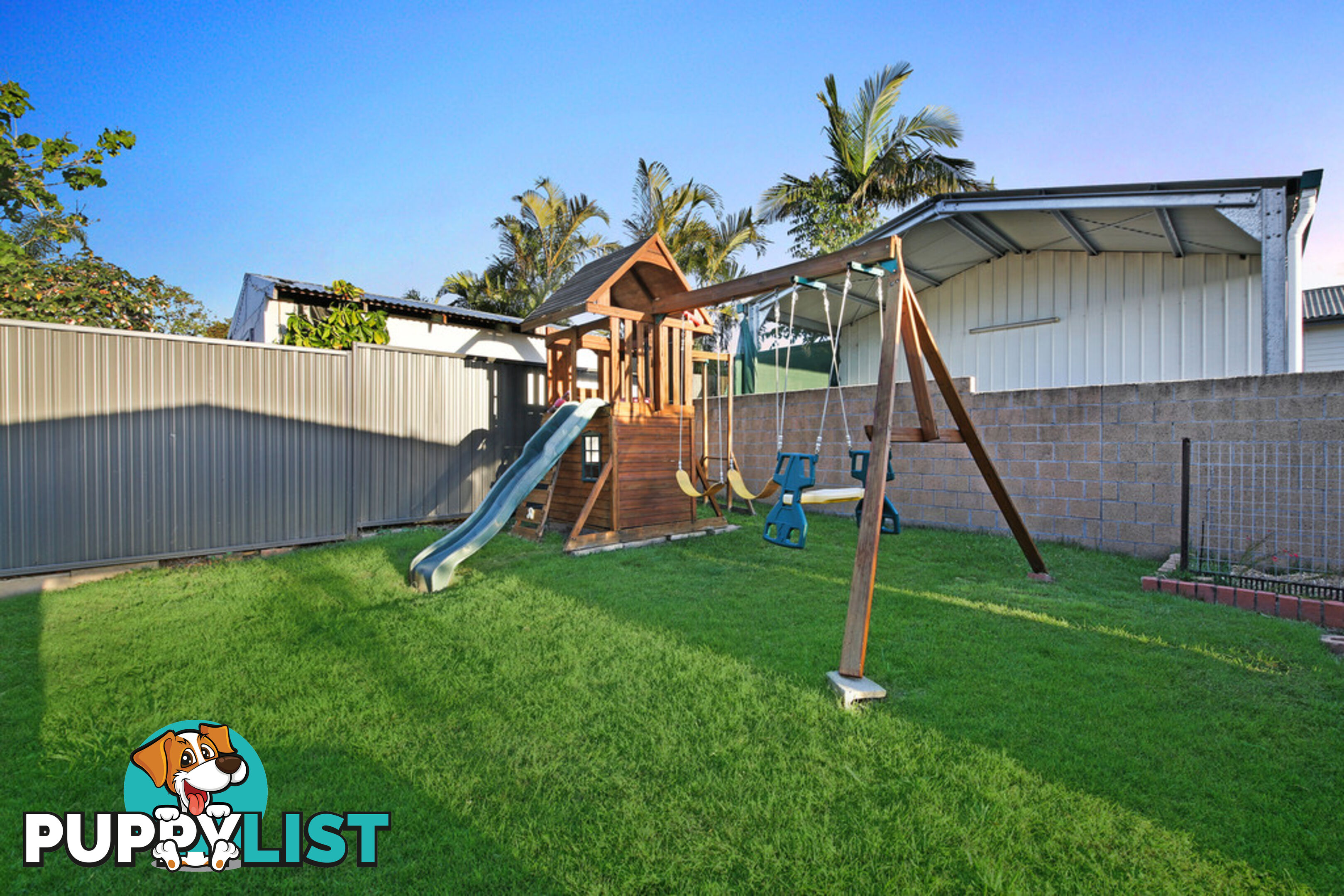 22 Saltash Street LABRADOR QLD 4215