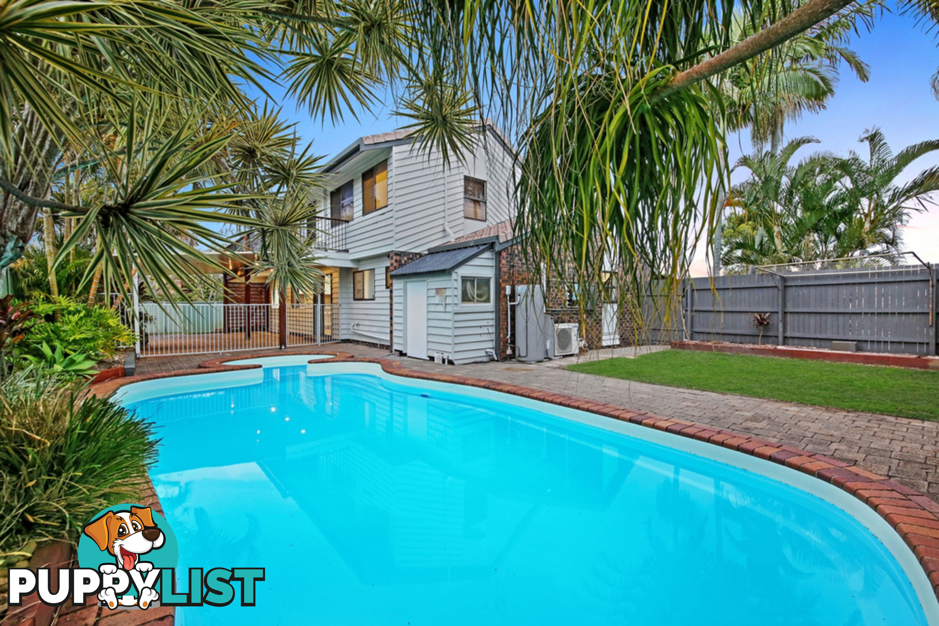 2 Langford Court MERMAID WATERS QLD 4218