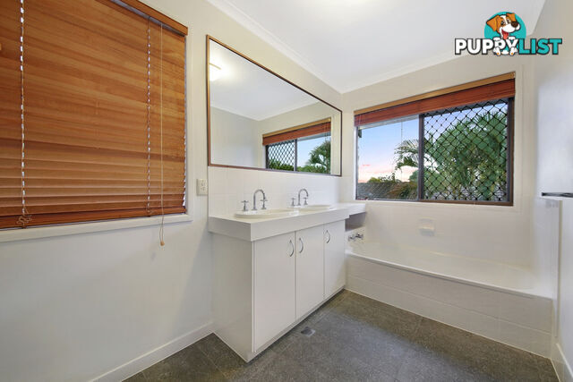 2 Langford Court MERMAID WATERS QLD 4218