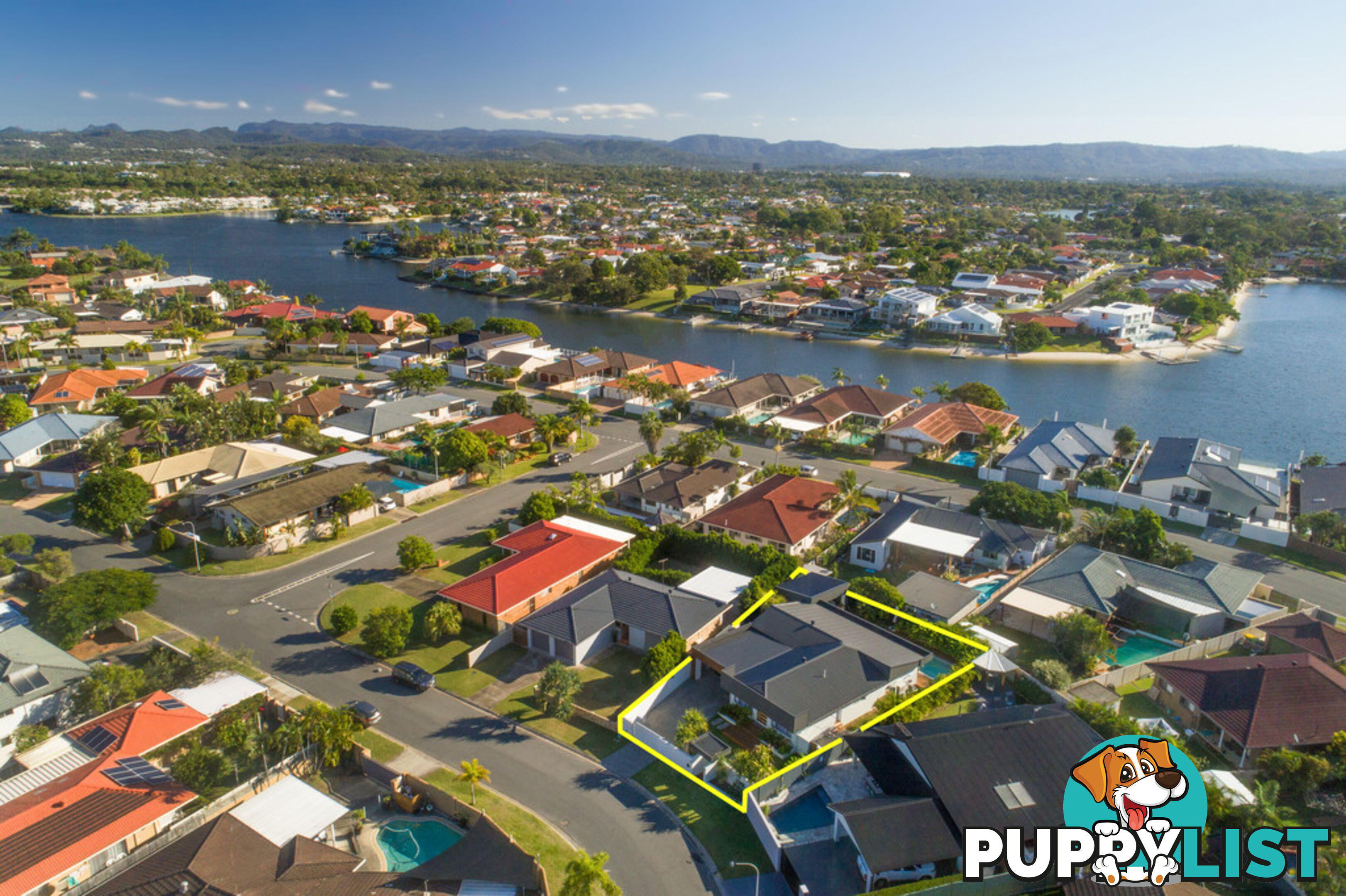 32 Fairsky Avenue MERMAID WATERS QLD 4218