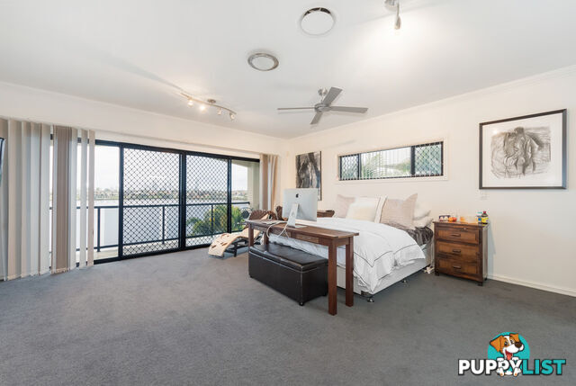 112 Sir Bruce Small Blvd BENOWA WATERS QLD 4217