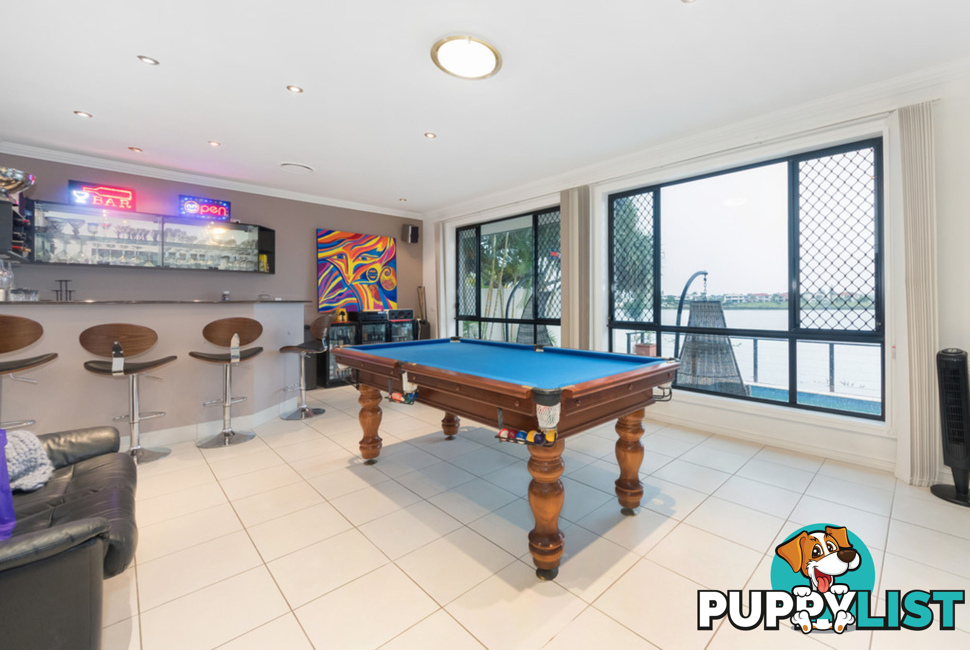 112 Sir Bruce Small Blvd BENOWA WATERS QLD 4217