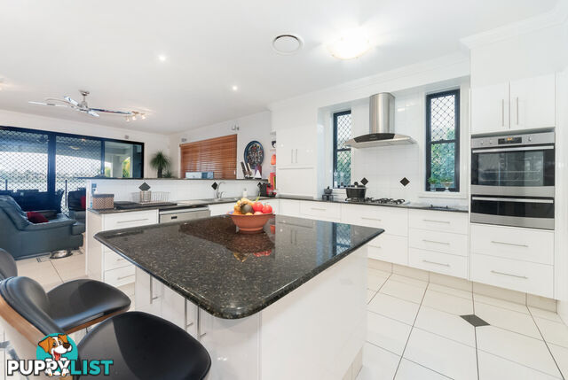 112 Sir Bruce Small Blvd BENOWA WATERS QLD 4217