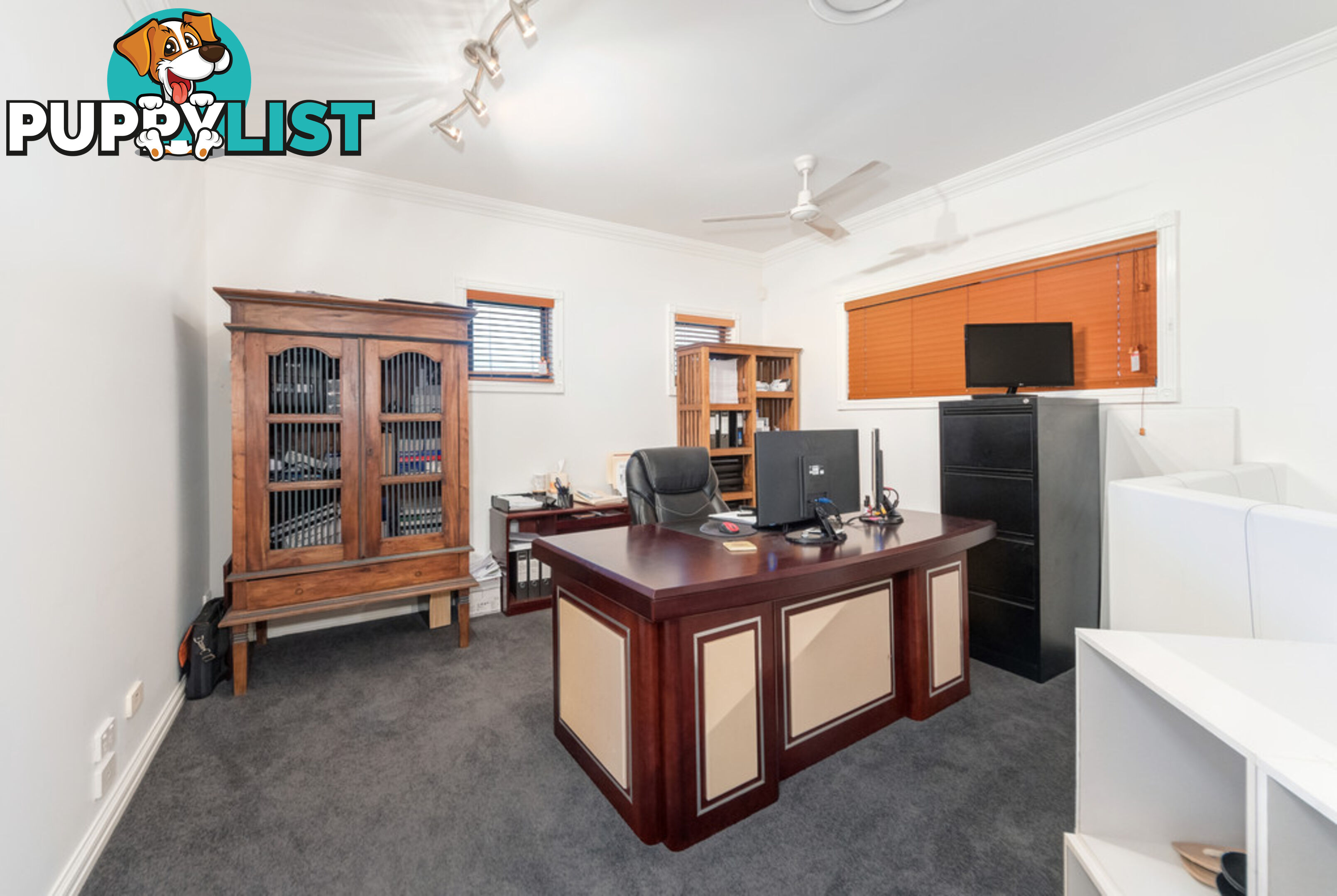 112 Sir Bruce Small Blvd BENOWA WATERS QLD 4217