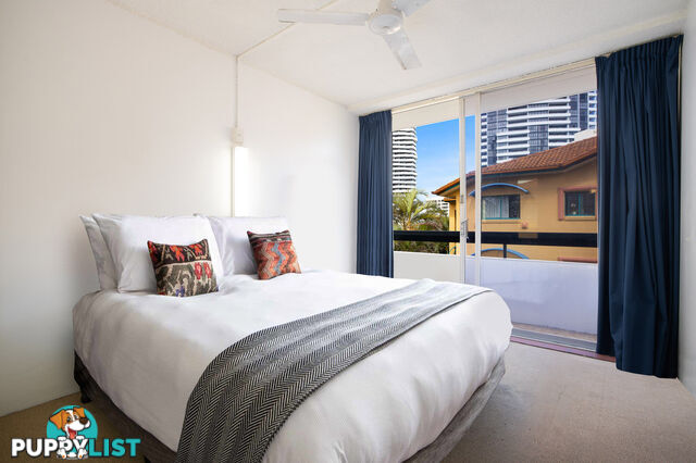 301/2 Queensland Avenue 'Hi Ho' BROADBEACH QLD 4218