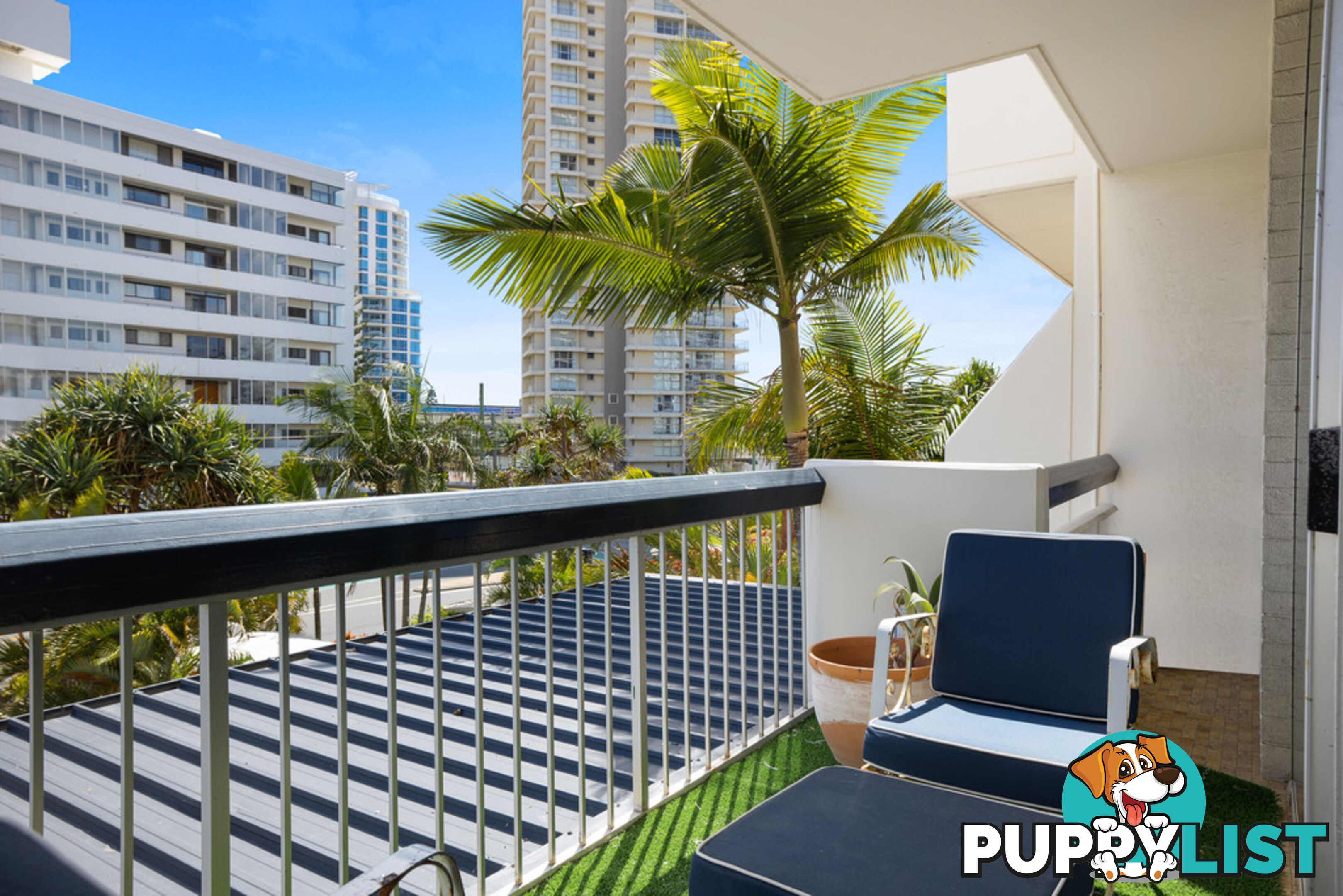 301/2 Queensland Avenue 'Hi Ho' BROADBEACH QLD 4218